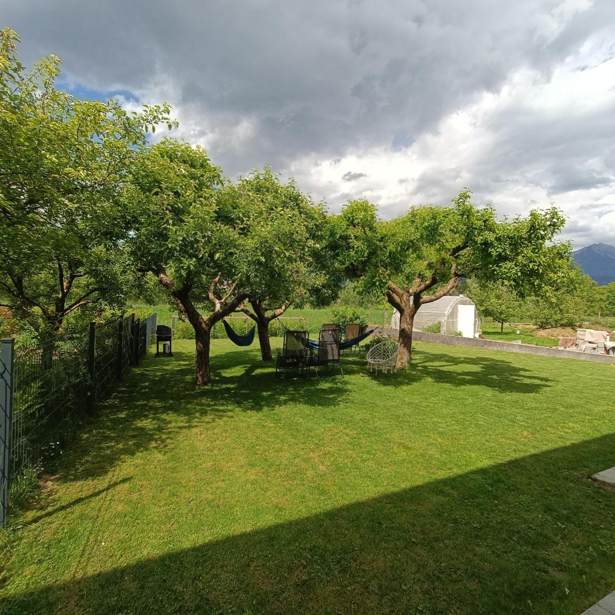 Apartma Z Lepo Teraso Za 3+1 Osebe Apartment